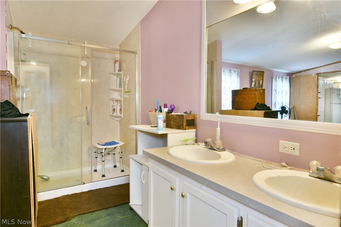 5170 Fisher Corinth Road Farmdale OH 44417