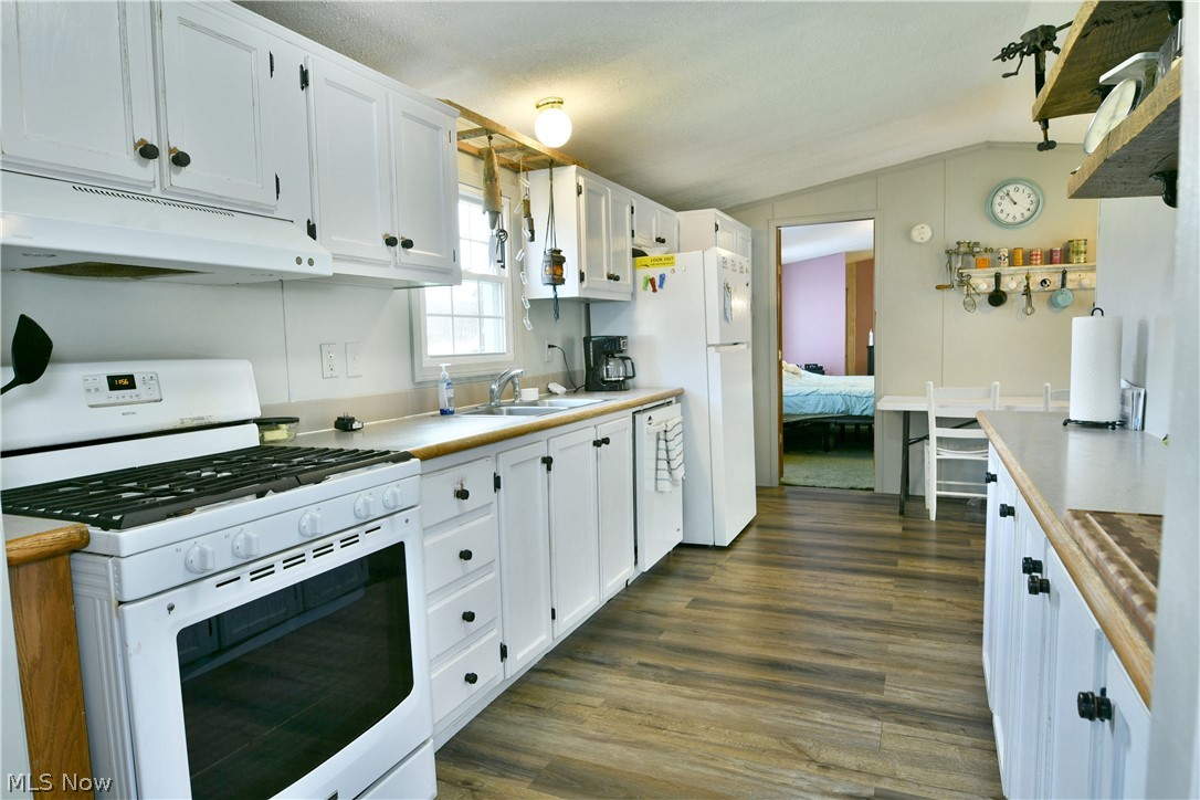 5170 Fisher Corinth Road Farmdale OH 44417