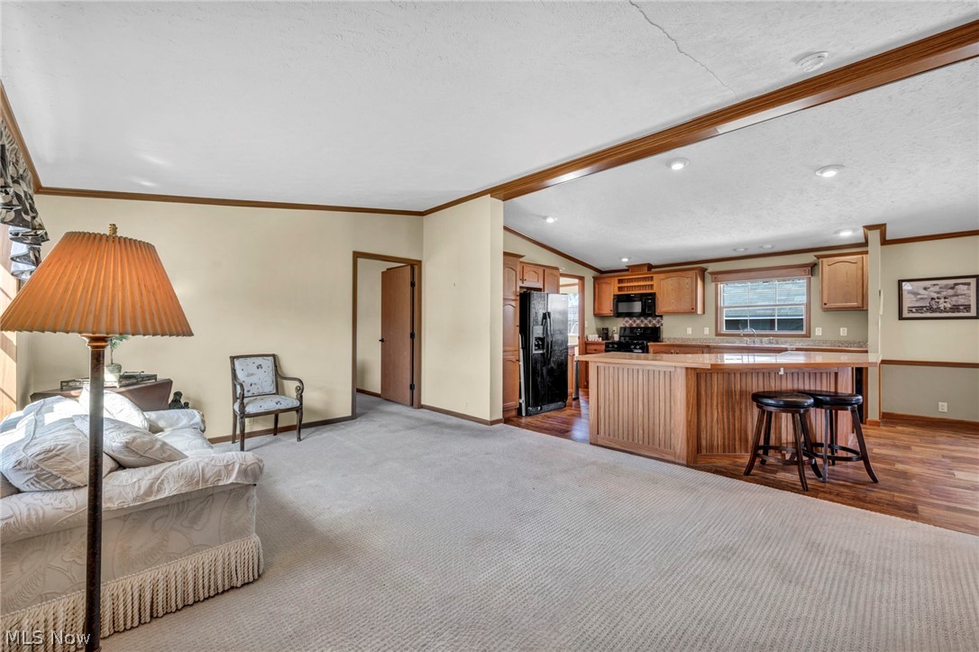 378 Pin Oak Elyria OH 44035