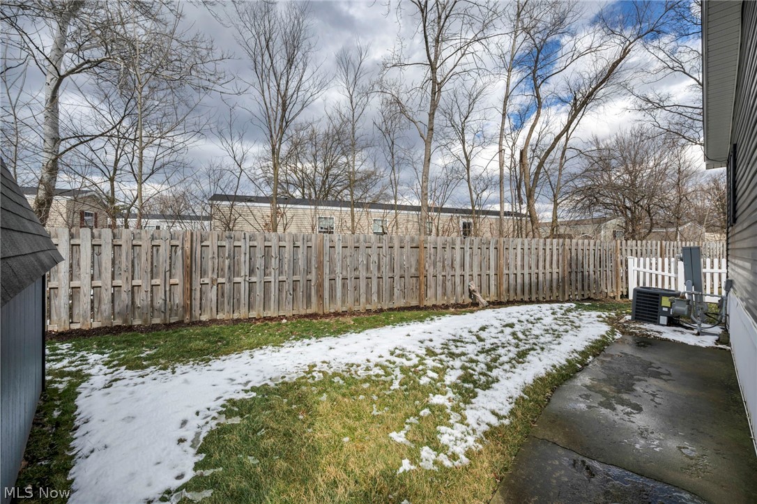 378 Pin Oak Elyria OH 44035