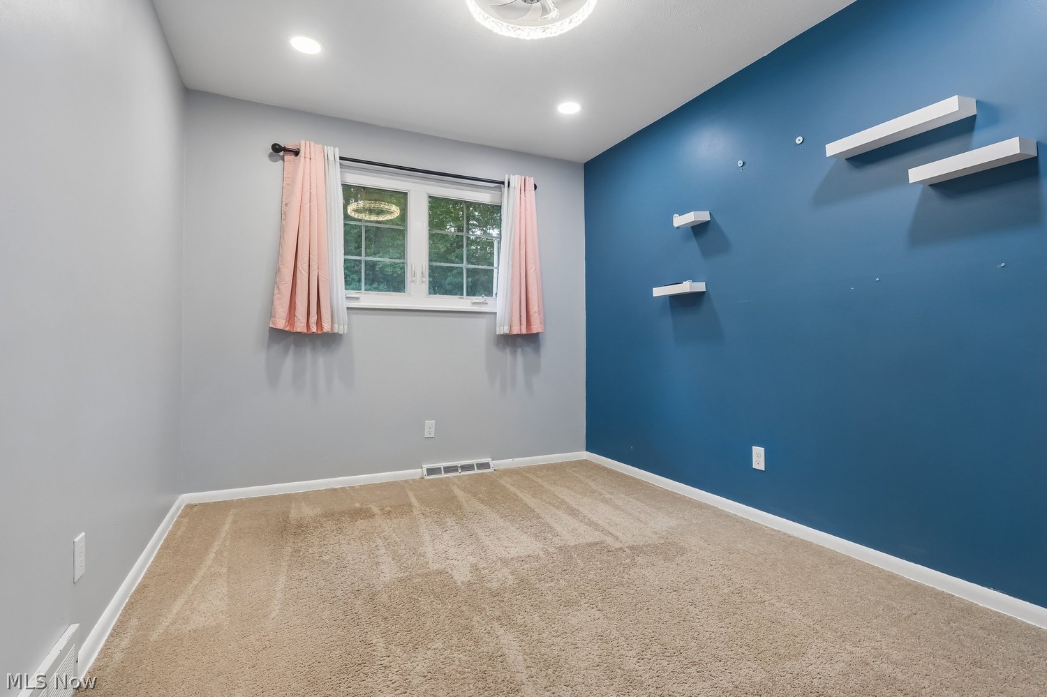 5897 Forest Ridge Drive North Olmsted OH 44070