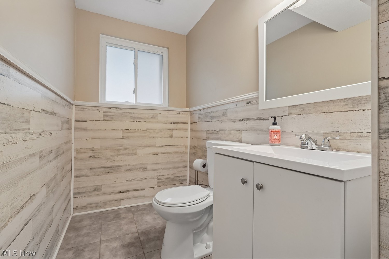 5897 Forest Ridge Drive North Olmsted OH 44070