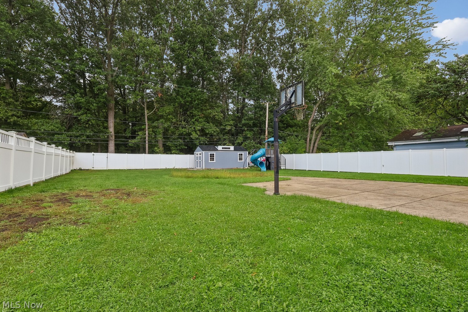 5897 Forest Ridge Drive North Olmsted OH 44070