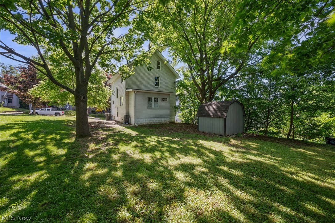 2164 11th Street SW Akron OH 44314