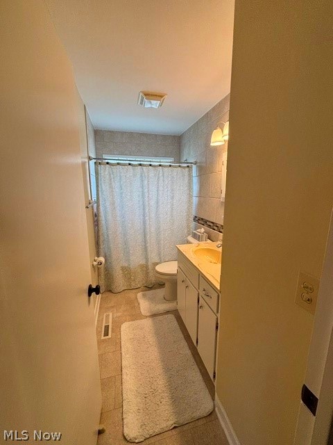 224 E Slingluff Avenue Dover OH 44622