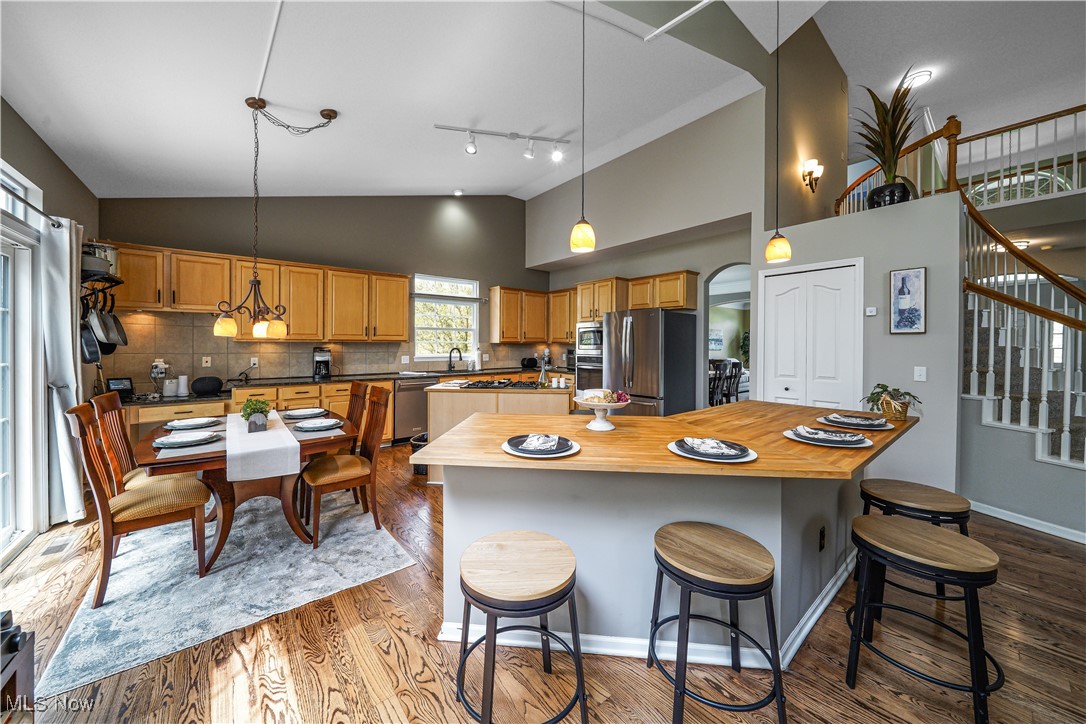 1005 W Parkway Boulevard Aurora OH 44202