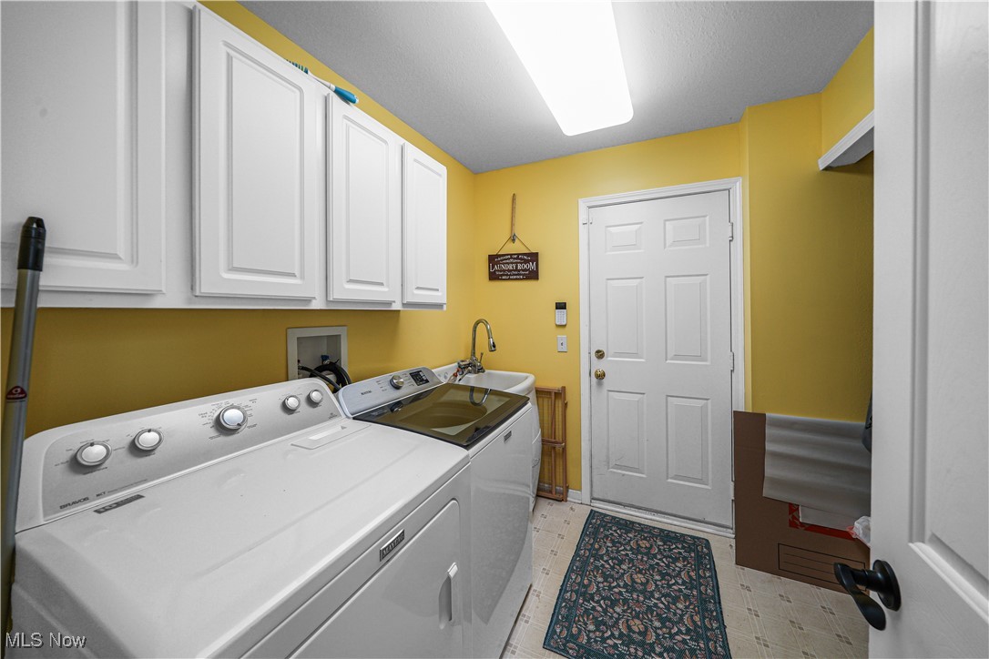 1005 W Parkway Boulevard Aurora OH 44202