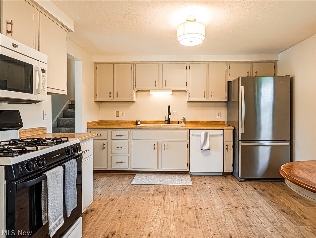 9386 Gettysburg Drive Twinsburg OH 44087