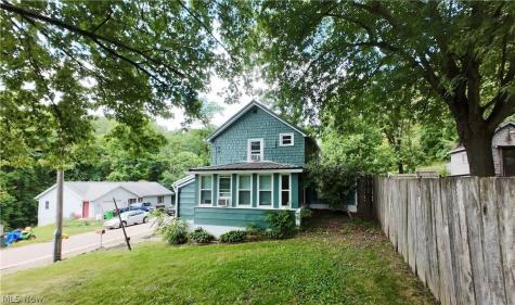 733 Critchfield Street Millersburg OH 44654