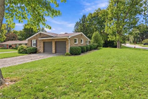 622 Summit Street SE North Canton OH 44720