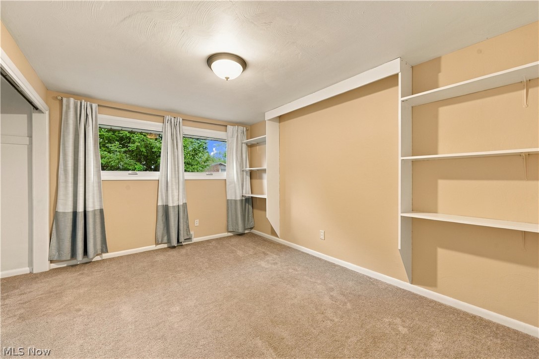 622 Summit Street SE North Canton OH 44720