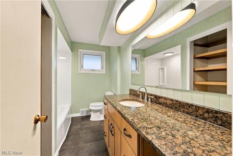 622 Summit Street SE North Canton OH 44720