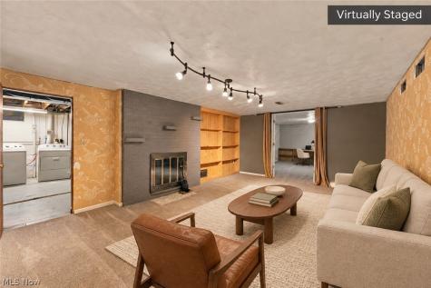 622 Summit Street SE North Canton OH 44720