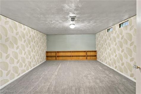 622 Summit Street SE North Canton OH 44720