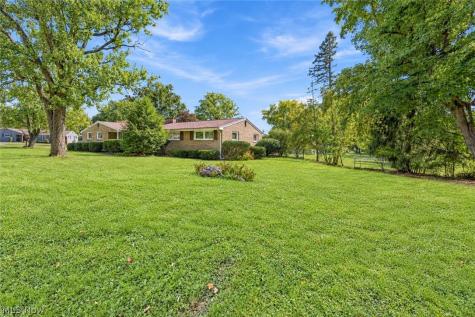 622 Summit Street SE North Canton OH 44720