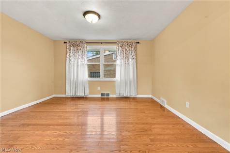622 Summit Street SE North Canton OH 44720