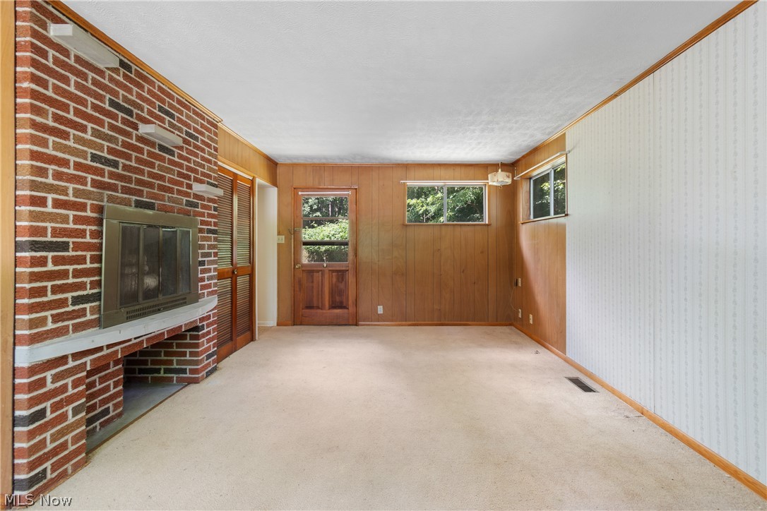 353 Southeast Avenue Tallmadge OH 44278