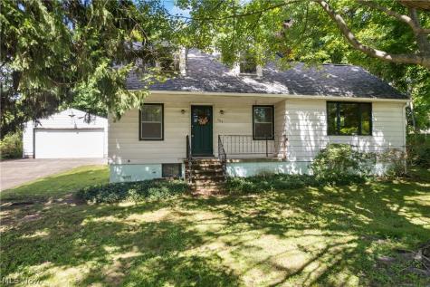 353 Southeast Avenue Tallmadge OH 44278