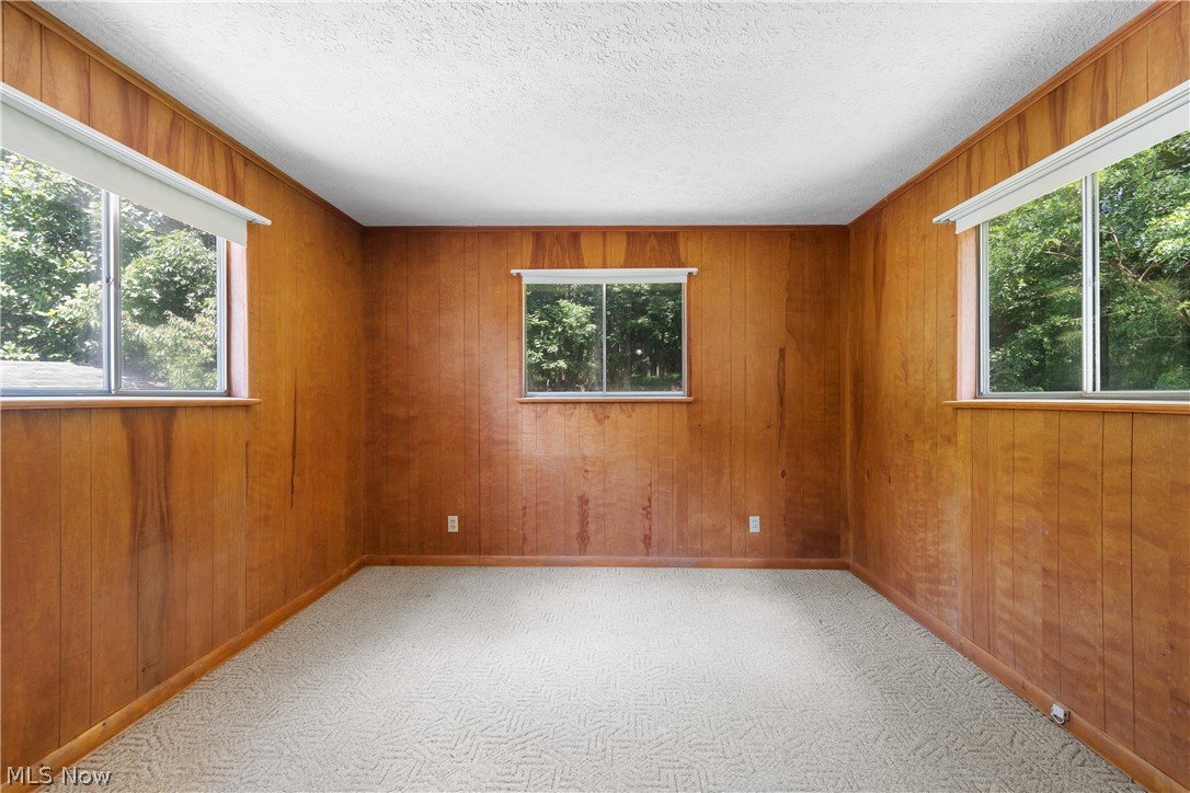 353 Southeast Avenue Tallmadge OH 44278