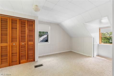 353 Southeast Avenue Tallmadge OH 44278