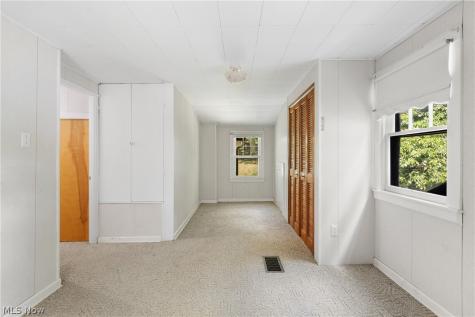 353 Southeast Avenue Tallmadge OH 44278