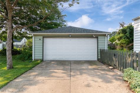 1880 Adelaide Boulevard Akron OH 44305