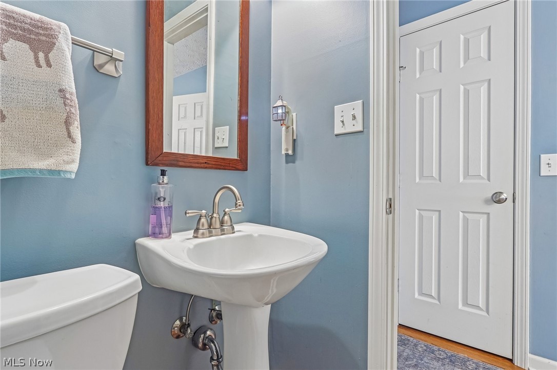166 Glenview Drive Avon Lake OH 44012