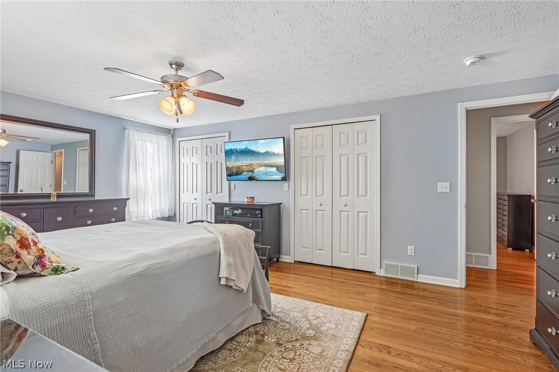 166 Glenview Drive Avon Lake OH 44012