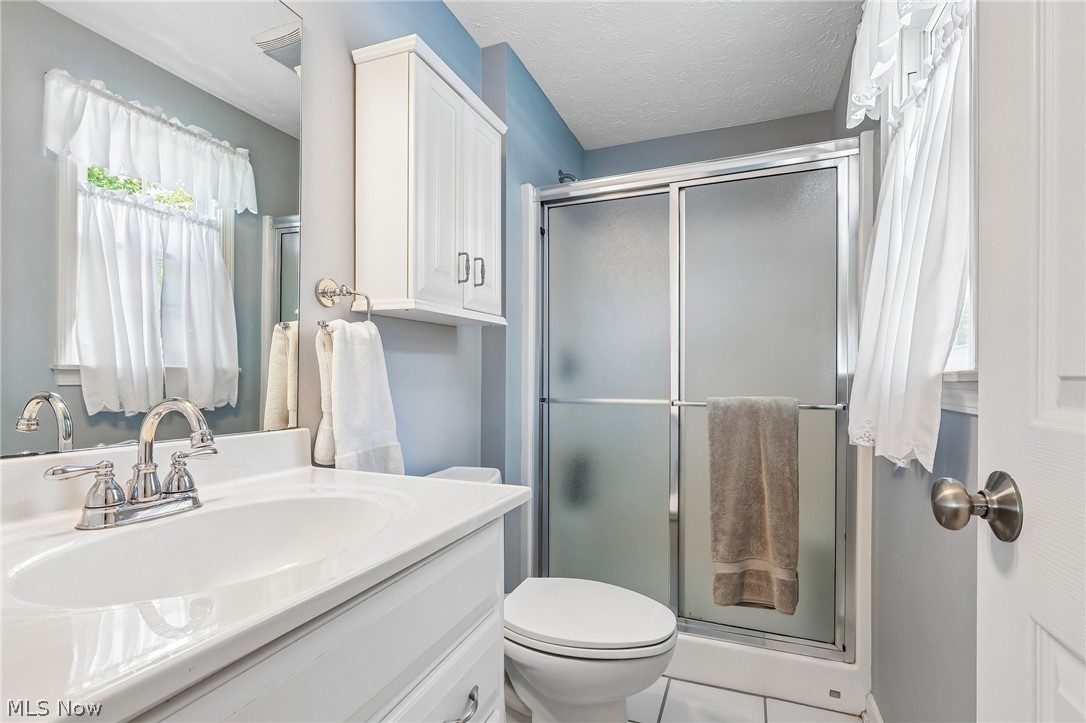 166 Glenview Drive Avon Lake OH 44012