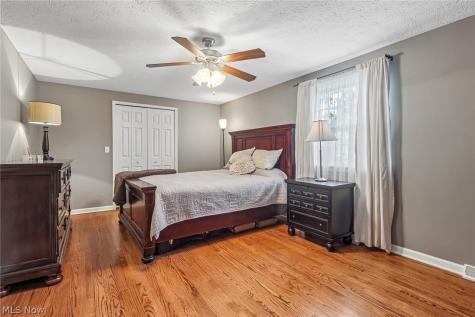 166 Glenview Drive Avon Lake OH 44012
