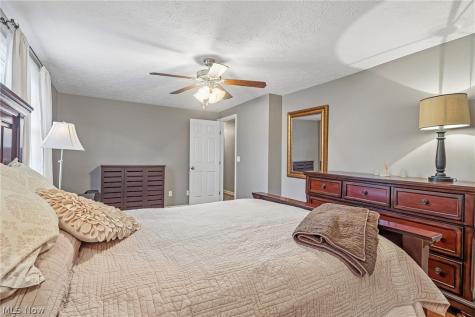 166 Glenview Drive Avon Lake OH 44012