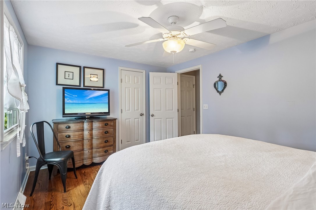 166 Glenview Drive Avon Lake OH 44012