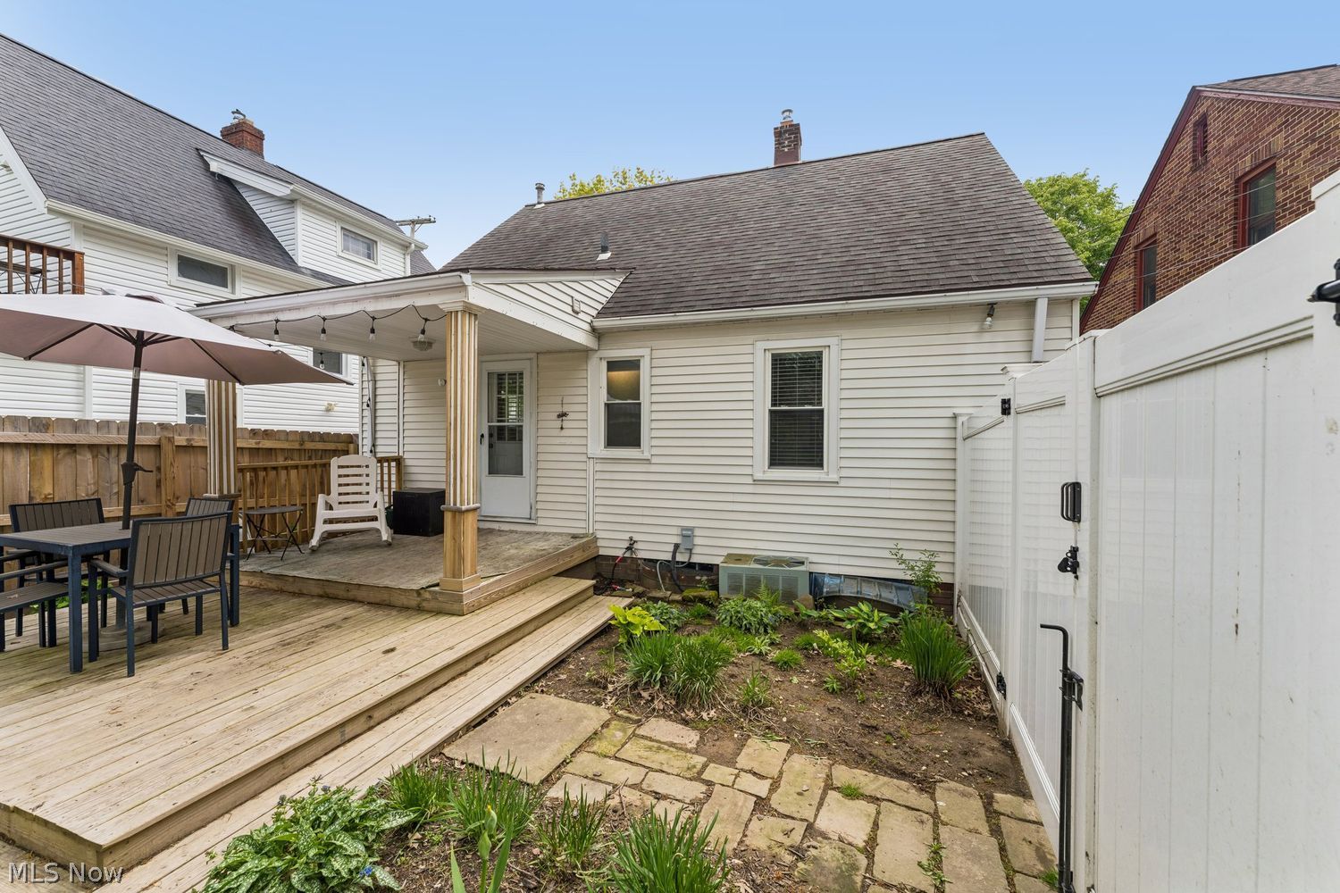 15034 Rosemary Avenue Cleveland OH 44111