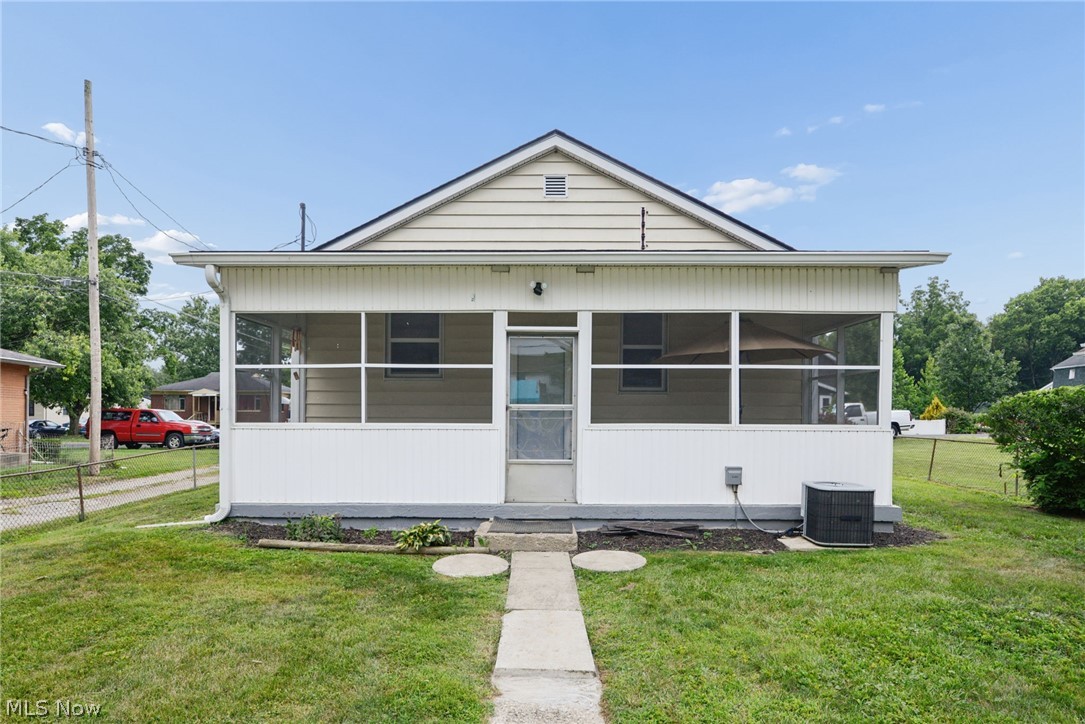 1560 Garling Avenue Columbus OH 43223