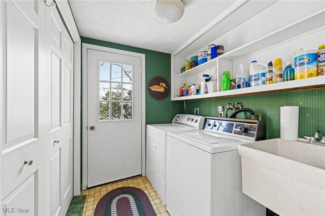 123 S Chillicothe Road Aurora OH 44202