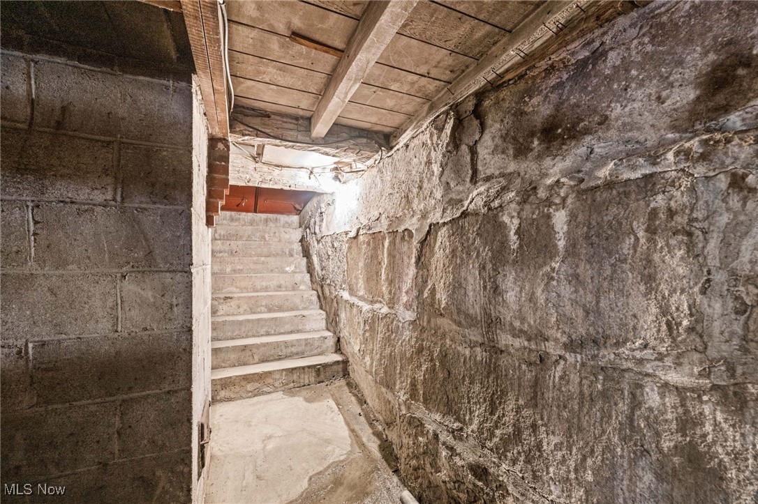 123 S Chillicothe Road Aurora OH 44202