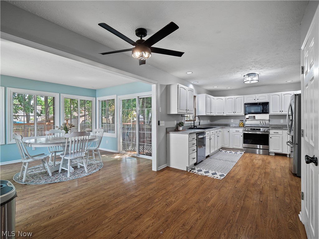 6141 Eastview Avenue North Ridgeville OH 44039