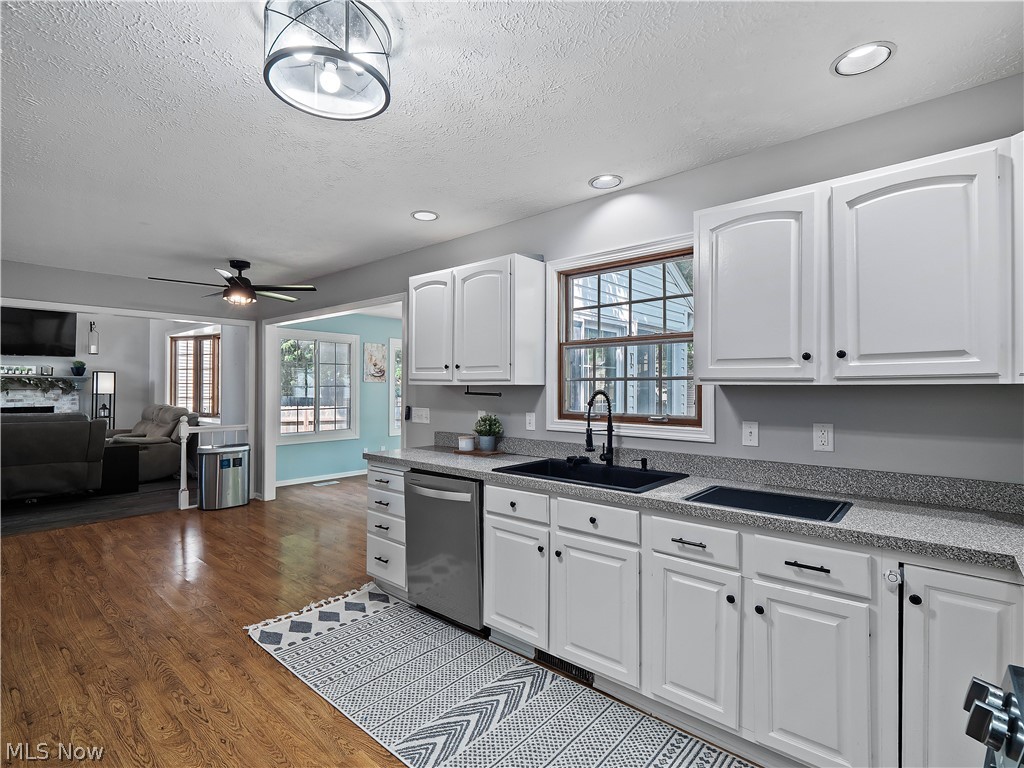 6141 Eastview Avenue North Ridgeville OH 44039
