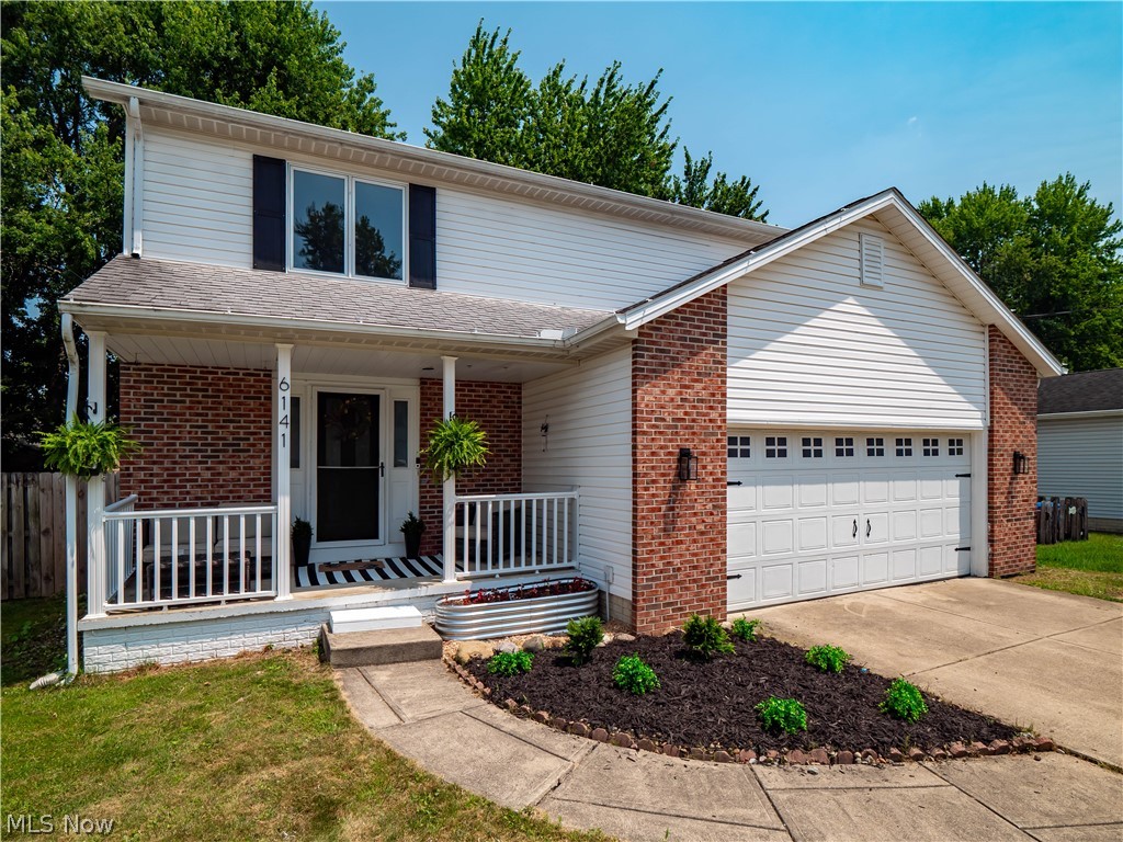 6141 Eastview Avenue North Ridgeville OH 44039