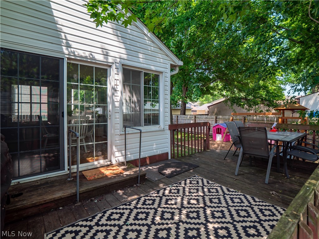 6141 Eastview Avenue North Ridgeville OH 44039