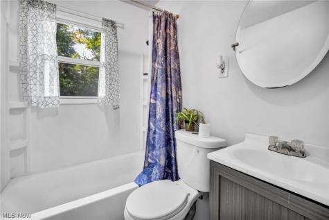 1276 Frederick Boulevard Akron OH 44320