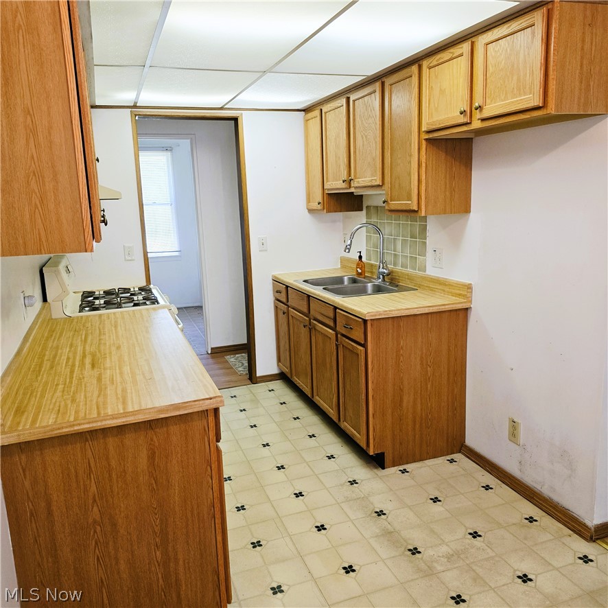 1550 Grace Avenue Lakewood OH 44107