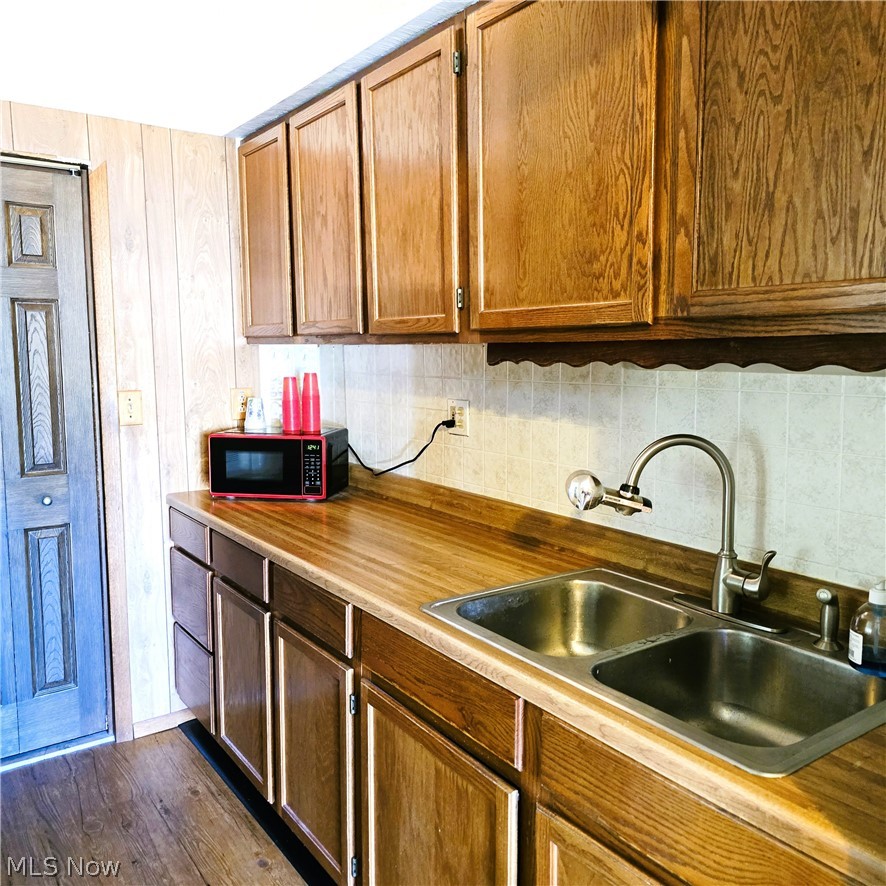 1550 Grace Avenue Lakewood OH 44107