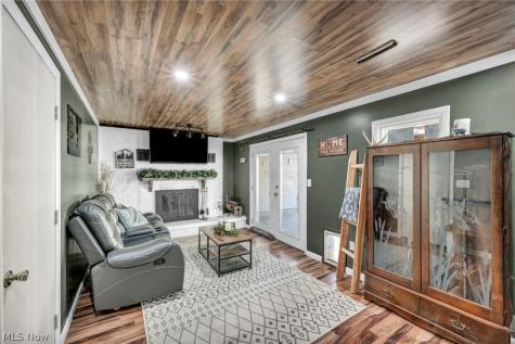 1275 Sandy Lake Road Ravenna OH 44266