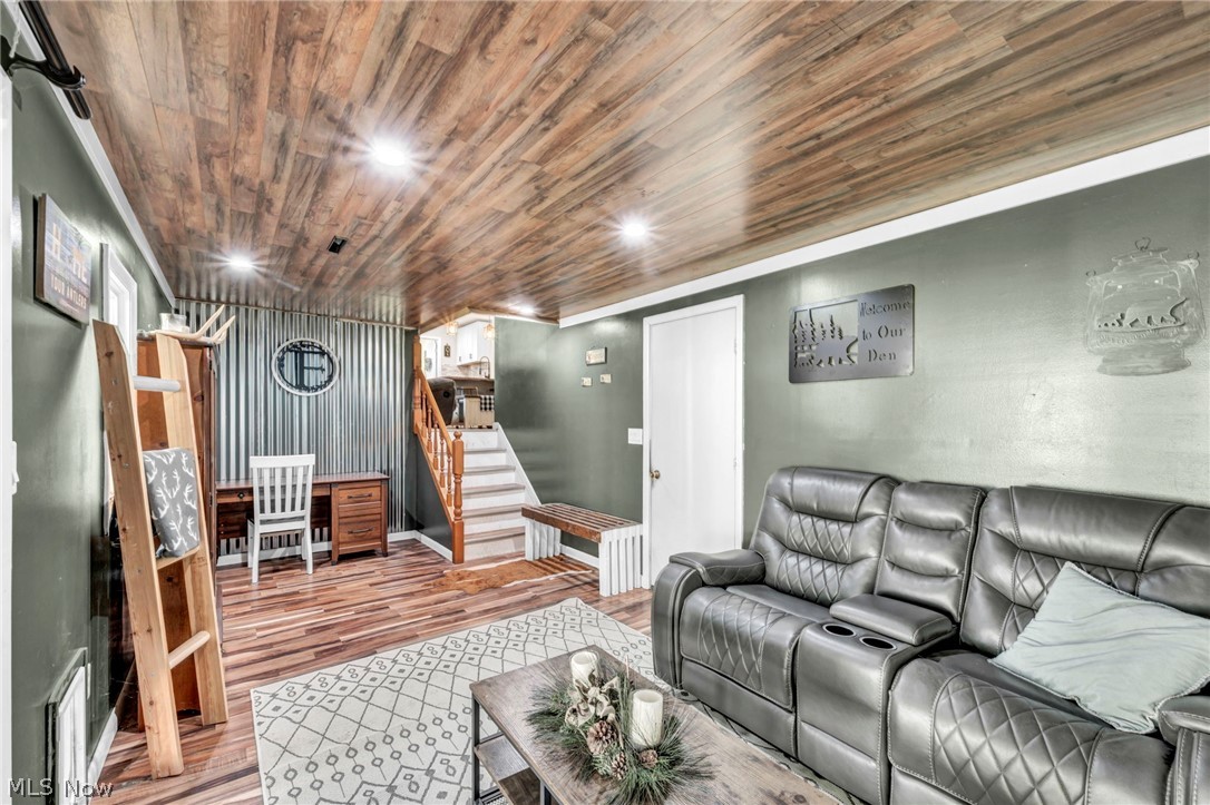 1275 Sandy Lake Road Ravenna OH 44266