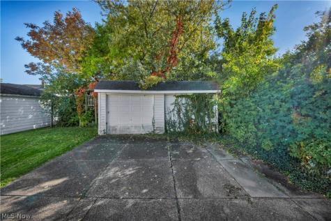 12324 Oak Park Boulevard Garfield Heights OH 44125