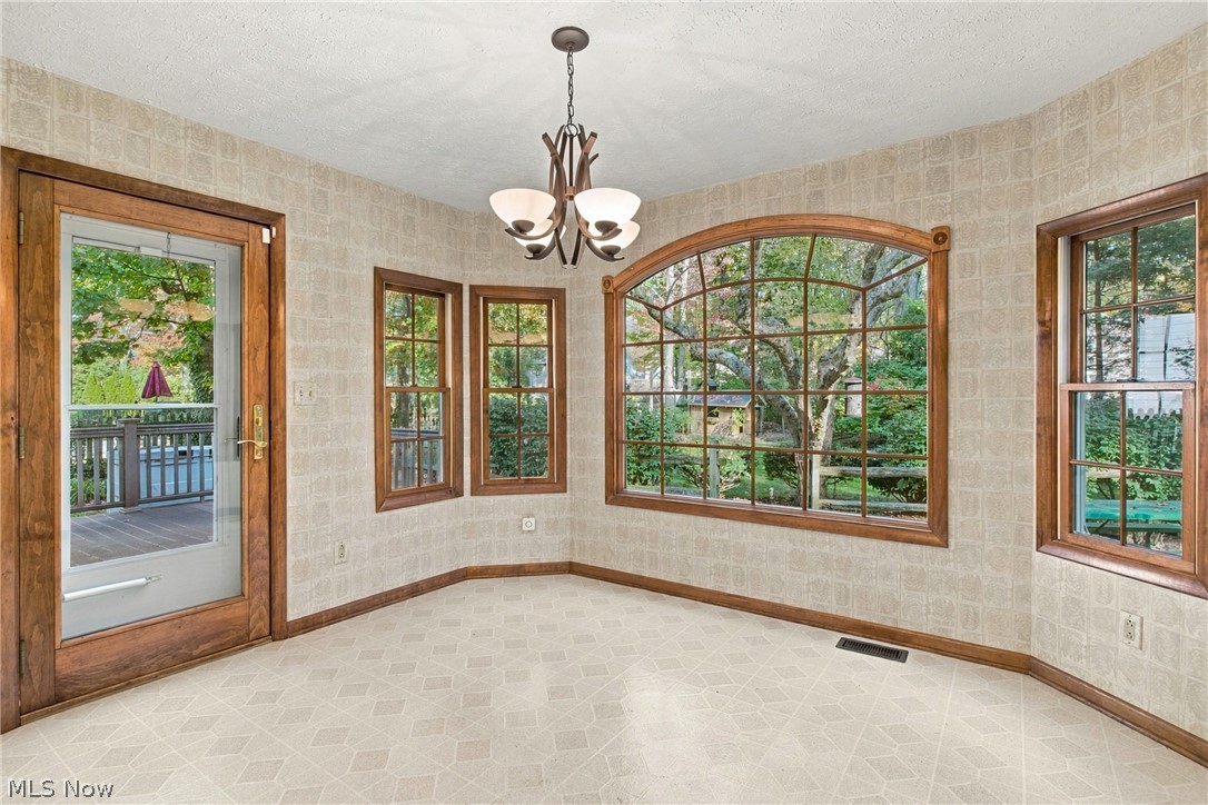 589 Lindford Drive Bay Village OH 44140