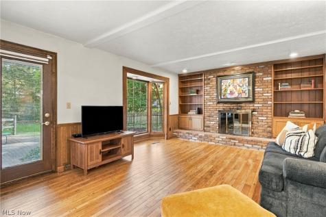 589 Lindford Drive Bay Village OH 44140