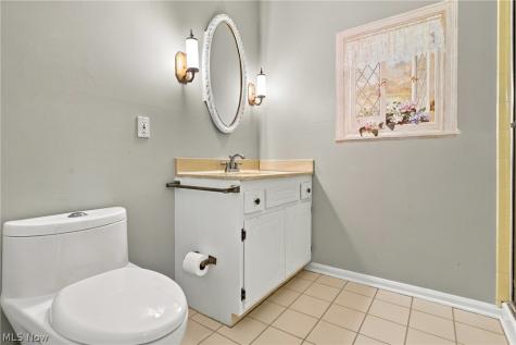589 Lindford Drive Bay Village OH 44140