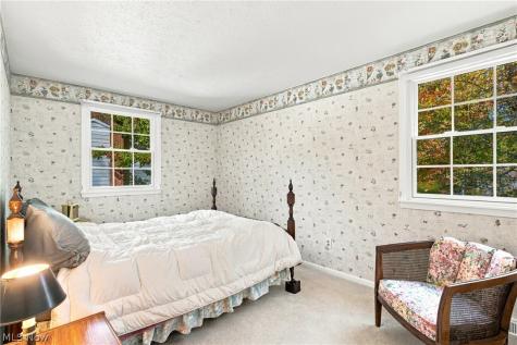 589 Lindford Drive Bay Village OH 44140